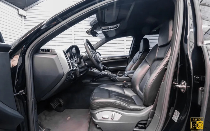 Porsche Cayenne cena 77777 przebieg: 234000, rok produkcji 2010 z Sośnicowice małe 529